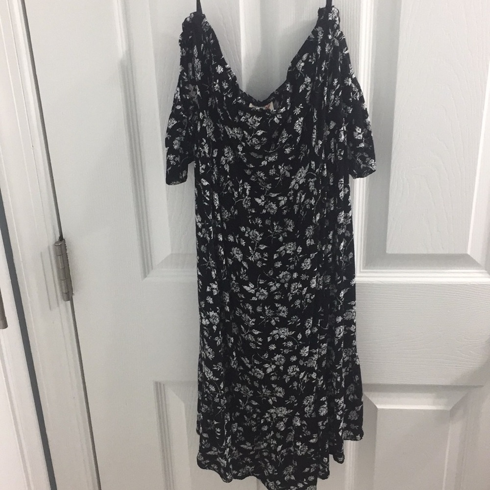 Off the shoulder Mossimo supply Co. dress